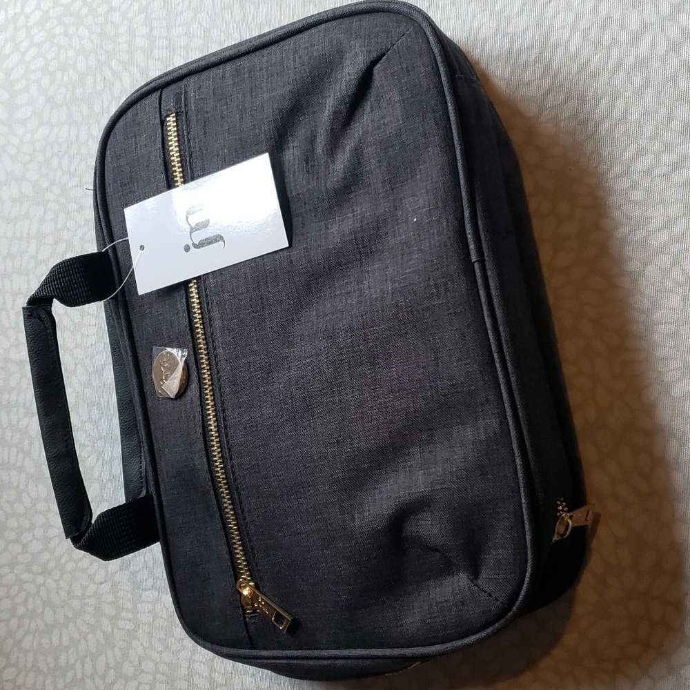 JM Gray Travel Cosmetic Case - New